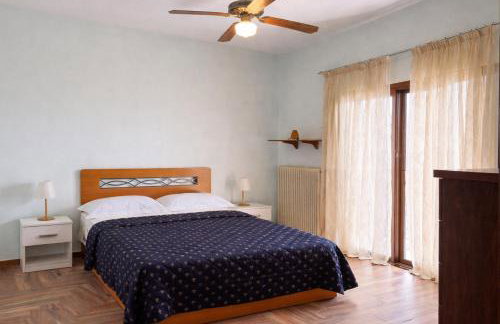 Saltos Village House - Peaceful Poolside Retreat - Foto 12