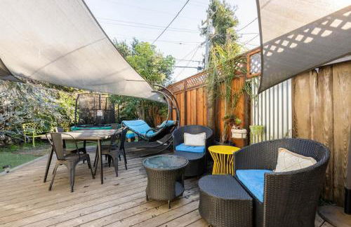 2 bedroom bungalow with hot tub - Photo 13