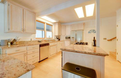 Near Dtwn and Pioneer Park Home with Furnished Patio - Foto 9