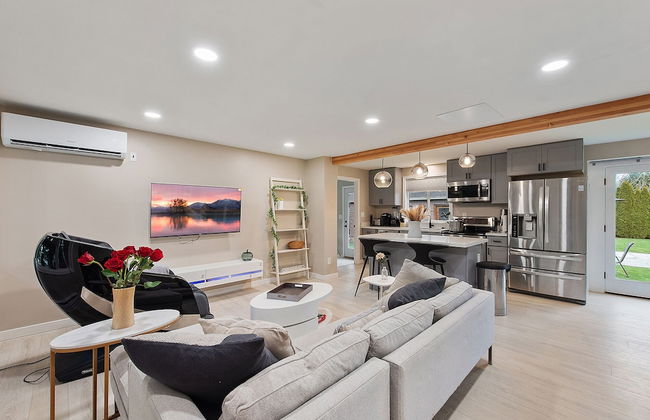 Joyful Kirkland Home, Near Beach, Hot Tub & AC - Photo 26