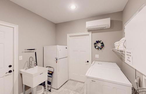 Large Waterfront Lake Murray Home with Dock - Foto 25