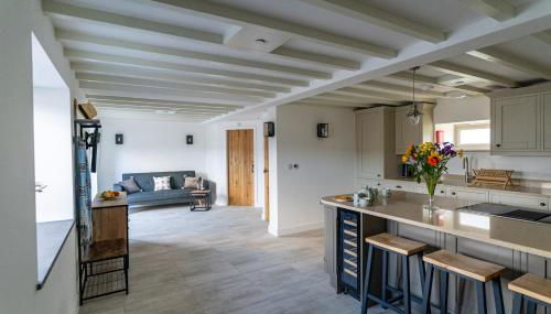 Tractor Shed, seaside cosy cottage for 4 - Foto 1