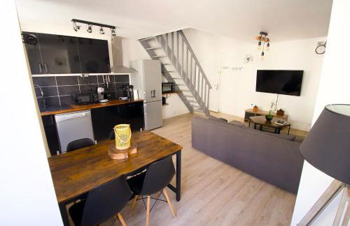 Triplex Lumineux à Cherbourg, hyper centre, 2 pas du Port & Vie Nocturne, Intendance Luxury Host - Foto 9