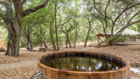 Tranquil Yurt Rental for Two with Soothing Interior on Ranch near San Luis Obispo - Foto 4