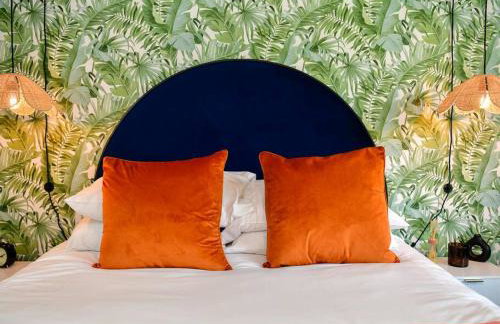 Stylish 3 Bed Home with Parking! - Photo 26