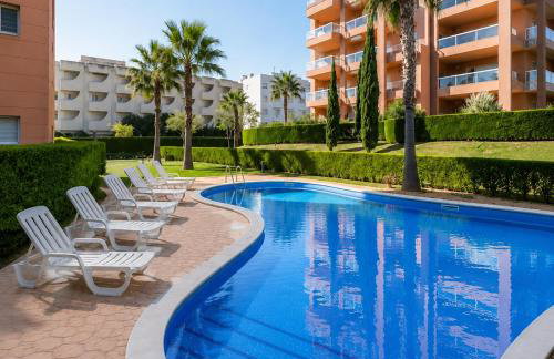 Beach & Sea Apt, Fast WIFI, Airco, Private Parking and Pool - Foto 3