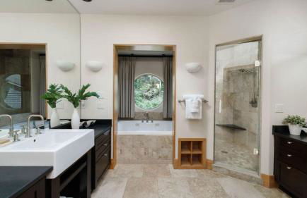 The Castle Rock Estate by Avantstay Steps From Arch Cape Beach w/ Hot Tub & Sauna - Foto 53