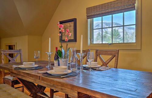Luxe Green Barn Near Skiing with Mt Equinox Views! - Foto 11