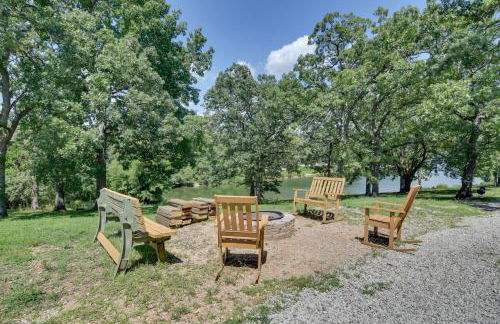 Charming Studio with Pool and Table Rock Lake Access! - Foto 3
