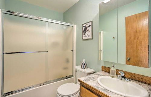 51 Mi to Mt Rainier Mtn-View Escape on 8 Acres! - Photo 15