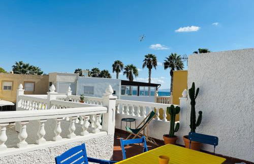 Casa del Sol - Casa familiar junto a la playa con vistas al mar en Almería - Foto 1