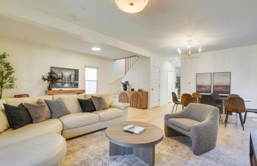 Shop, Dine and Unwind Oak Park Home with Private Yard - Foto 5