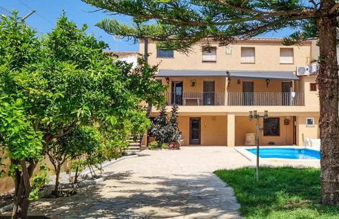 Stunning Home In Sant Jaume Del Domenys - Foto 12
