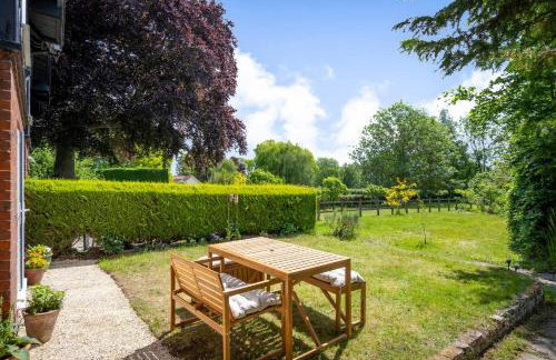 Boutique Suffolk Cottage Cosy Family Holiday Home with Garden Near Aldeburgh - Foto 29