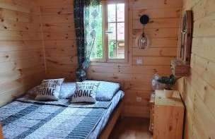 Domek drewniany nad jeziorem - Foto 5