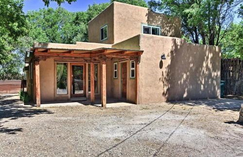 Cozy Home w/ Media Room: Short Walk to Taos Plaza! - Foto 24