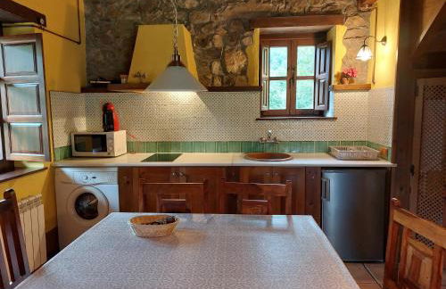 Casas rurales Valle de Bueida, jacuzzi solo en las casas el El Palacio y Viscárcel - Foto 33