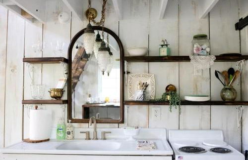 Beautiful Tree House for a Romantic Getaway on a Farm near Chattanooga Valley, Georgia - Foto 15