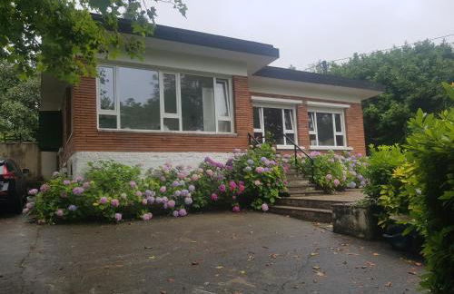 Casa Lekutxoa con amplio jardín cerca de San Sebastián - Foto 1