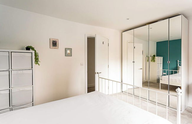 Quiet and Spacious Four Bedroom House - Foto 1