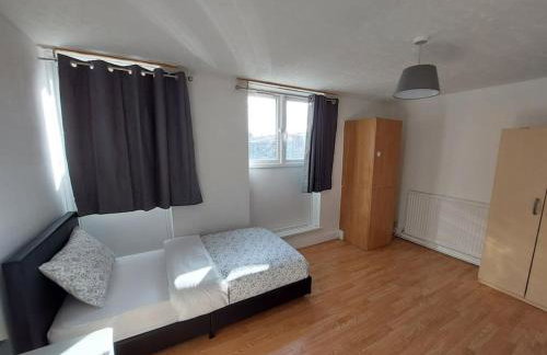 5 Bedroom House in Romford - Foto 36