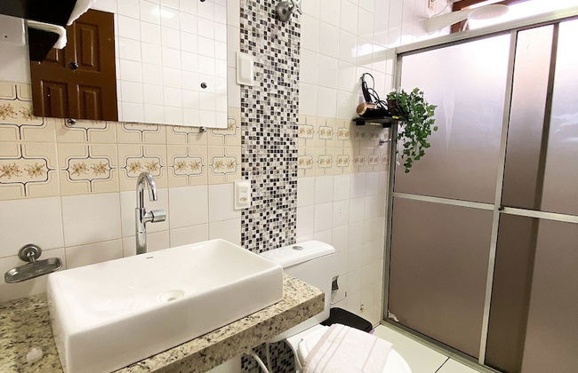 Casa Ampla 1 suite 2quartos churras e AC - Foto 14