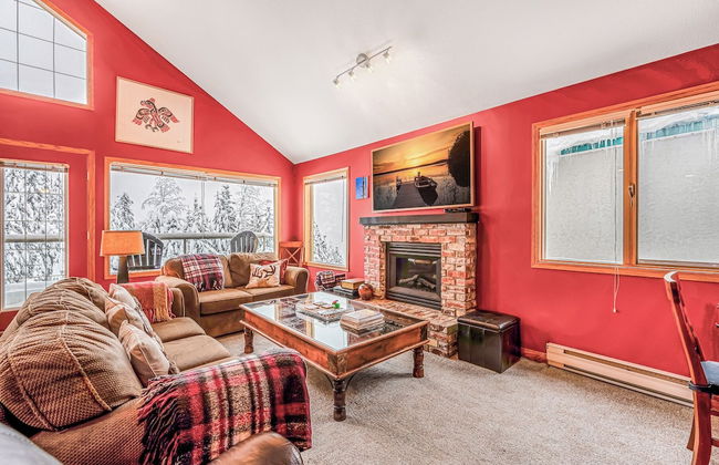 Fresh Tracks Retreat Ski In Out Hot Tub - Photo 1