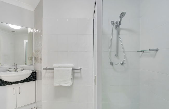 Beachfront Apartments on Trinity Beach - Photo 28