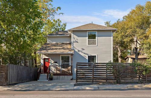 The Backyard Bliss - 4BR Heated Pool & Ping Pong - Foto 6