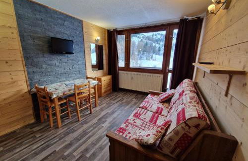 Studio moderne au pied des pistes avec balcon Sud - FR-1-181-2555 - Foto 1