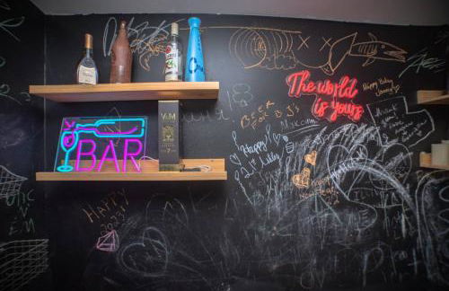 3-Bedroom Tropical Villa with Heated Pool in Fort Lauderdale - Foto 39