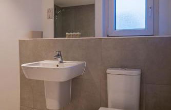 Spacious 2 Bedroom Apartment in Crawley - Foto 27