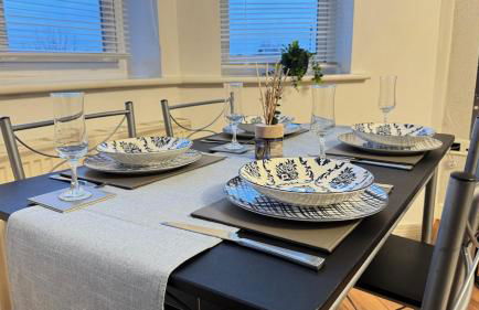 Spacious 2-Bedroom Duplex with Jacuzzi Bath and Free Gated Parking - Foto 35