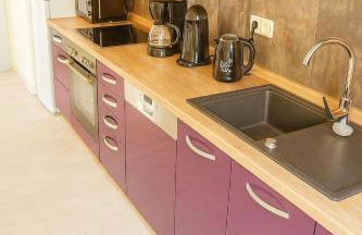 TOP ANGEBOT - große Wohnung - max 6 Personen - WiFi - Waschmaschine - Badewanne - 2 Parkplätze - zentrale Lage - große Küche TOP - Foto 5