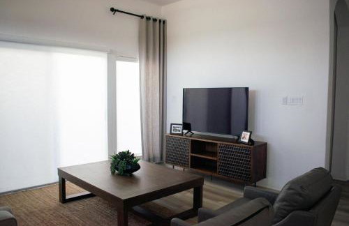 Spacious 4BR Oasis - Pool - Patio - 8 Min to Kalahari - Foto 8