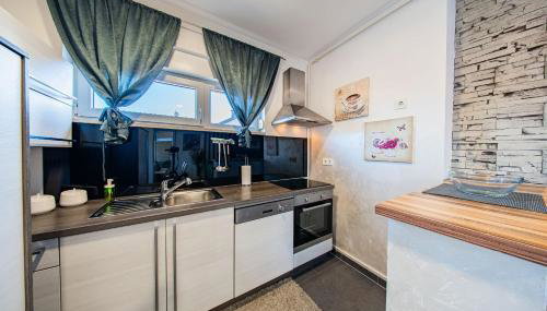 Flexible SelfCheckIns 202 - Zagreb - 1 Bedroom - Loggia - Foto 2, stove, dishwasher