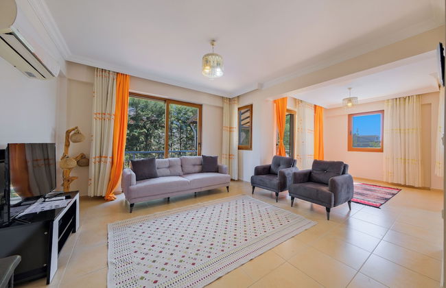 Talia deniz manzaralı 4 odalı lüks Villa - Foto 16