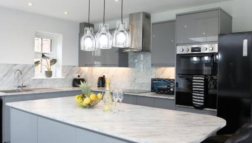 Field View- Amazing 5 bed, Great for contractors and families - Foto 2