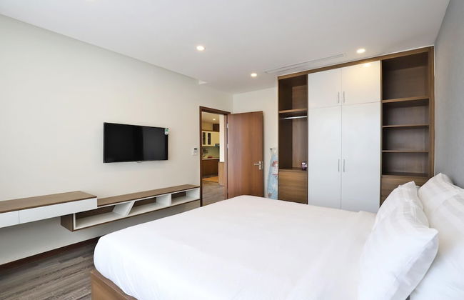 Luxe Paradise Suites Tay Ho - Photo 9