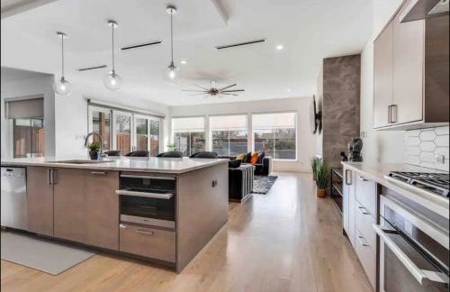 New! The Sunset Villa, Modern Luxury in Dallas - Foto 34