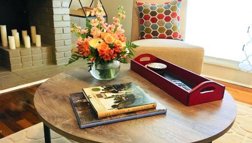 KING BED Family Friendly Cottage - Walk to Zoo & Waterpark - Near Downtown & Midtown - Foto 3