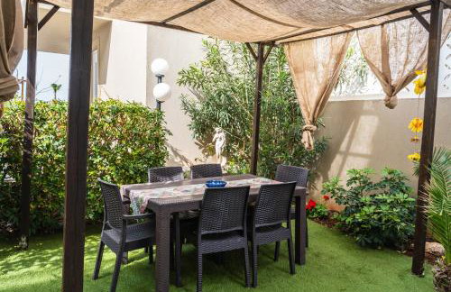 Chrispa's House Beachfront Bliss & Stunning Views - Foto 41