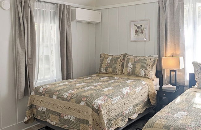 Hinckleys Dreamwood Cottages - Photo 40