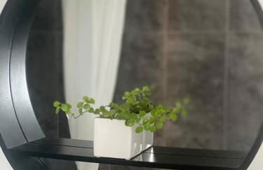 Studio 114 - Photo 2