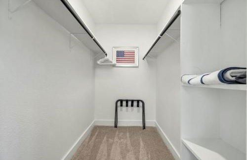 The Orange Door - Unit A - Heated Plunge Pool - Photo 23