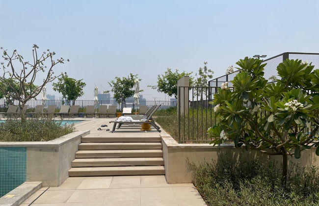 Luxury at Socio Dubai Hills 2 Beds Sleeps 4 - Photo 24