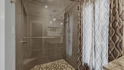 Alcove: Steps to Main St.-high End Home W/hot-tub! - Foto 5