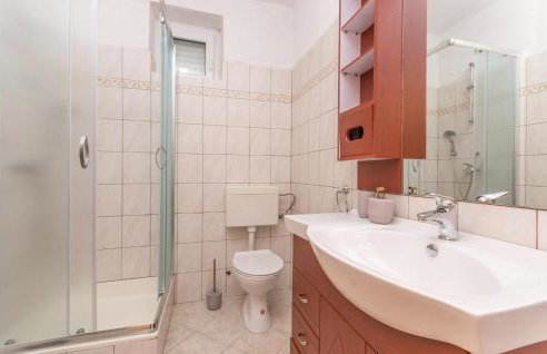 Cozy Home In Tinj With Kitchen - Photo 33