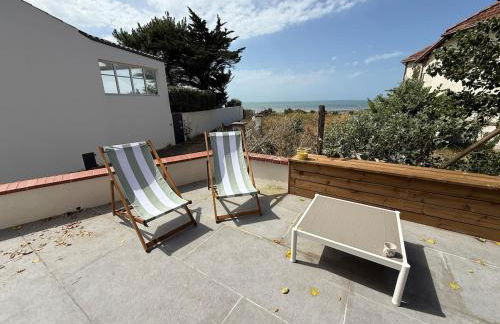 Feet in the water, 100 m from the city center - Photo 10