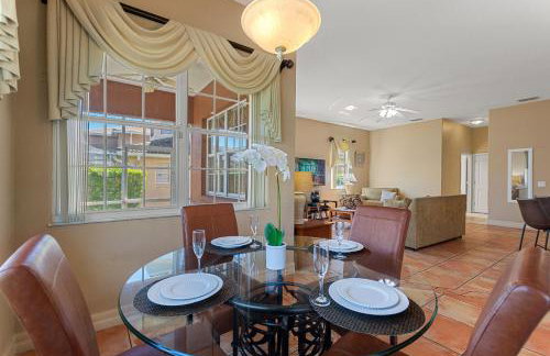 6 Bed, 2 Suites, Pool, Spa, Games Room #800 6 Bedroom Villa - Foto 45